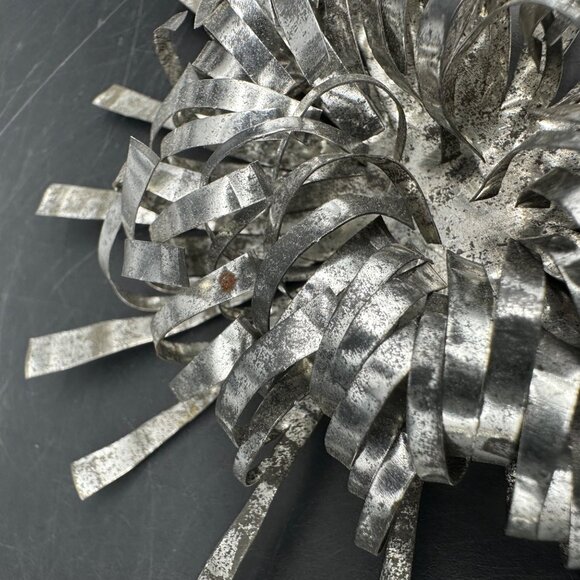 Vintage Atomic Starburst Christmas Ornaments Aluminum Handmade Set Of 2 Silver - Picture 5 of 8